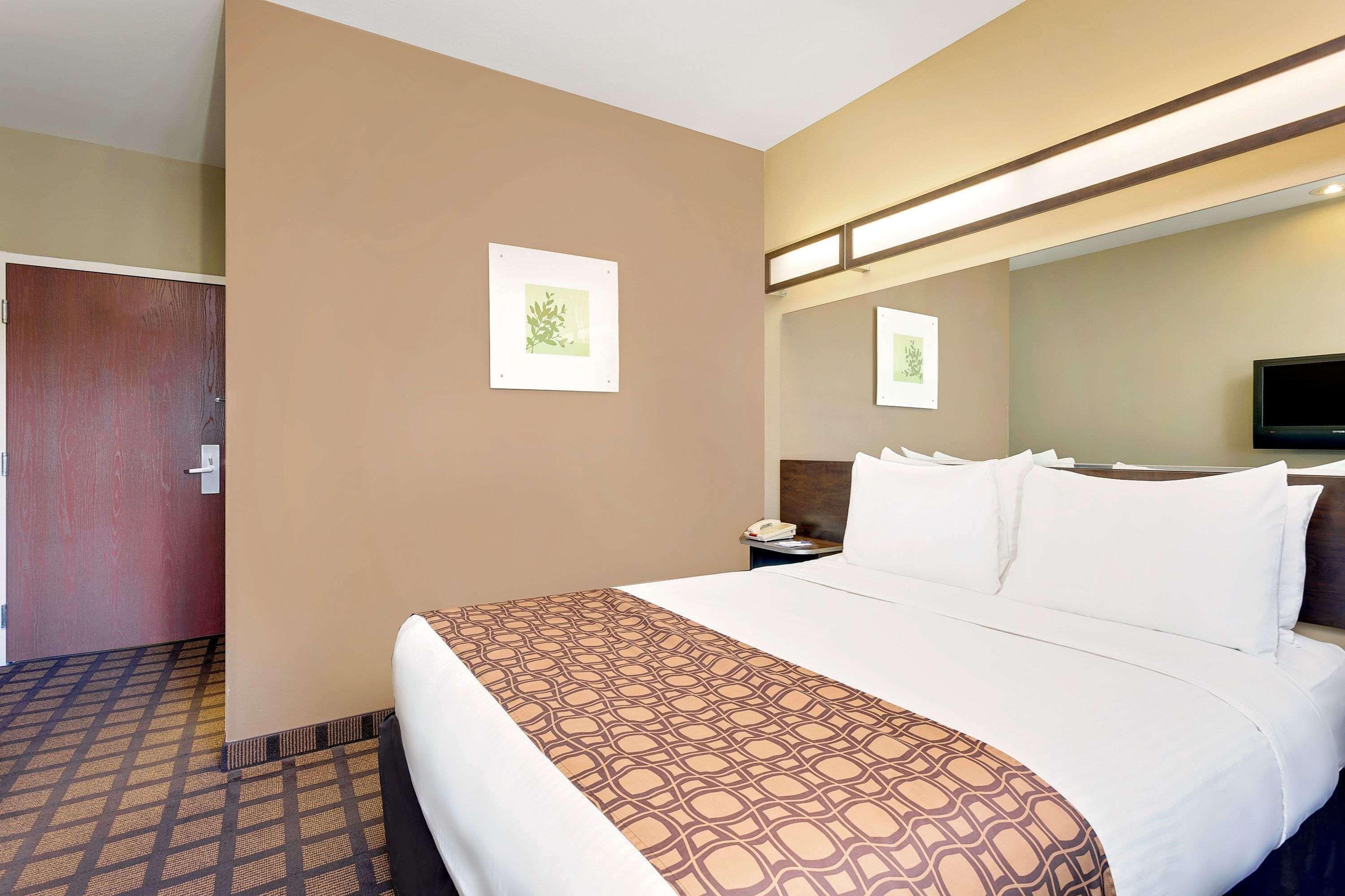 Microtel By Wyndham Perry National Fairground Area I-75 Kültér fotó