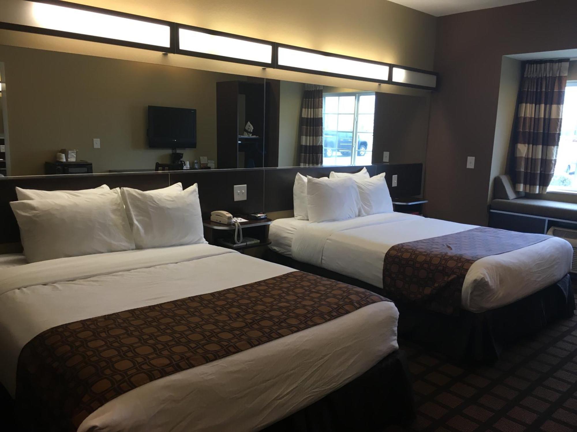 Microtel By Wyndham Perry National Fairground Area I-75 Szoba fotó